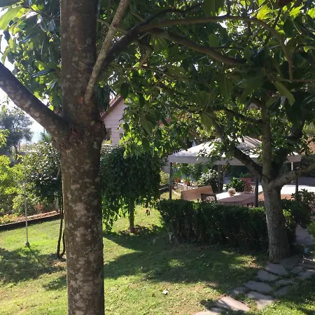 Chalet O Bótanico Сasa de vacaciones Ourense